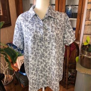 CROFT&BARROW SIZE 1X BLUE BUTTON UP SHIRT SLEEVE SHIRT WITH PAISLEYS.